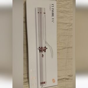 T3 curling iron